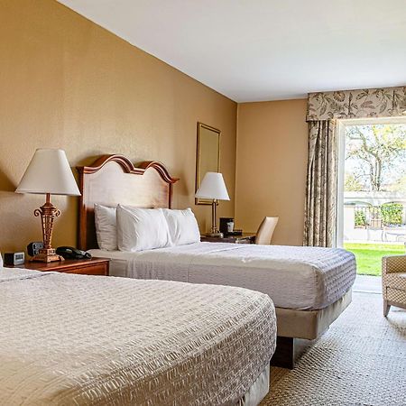 Hampton Inn Charleston-Historic District Екстер'єр фото