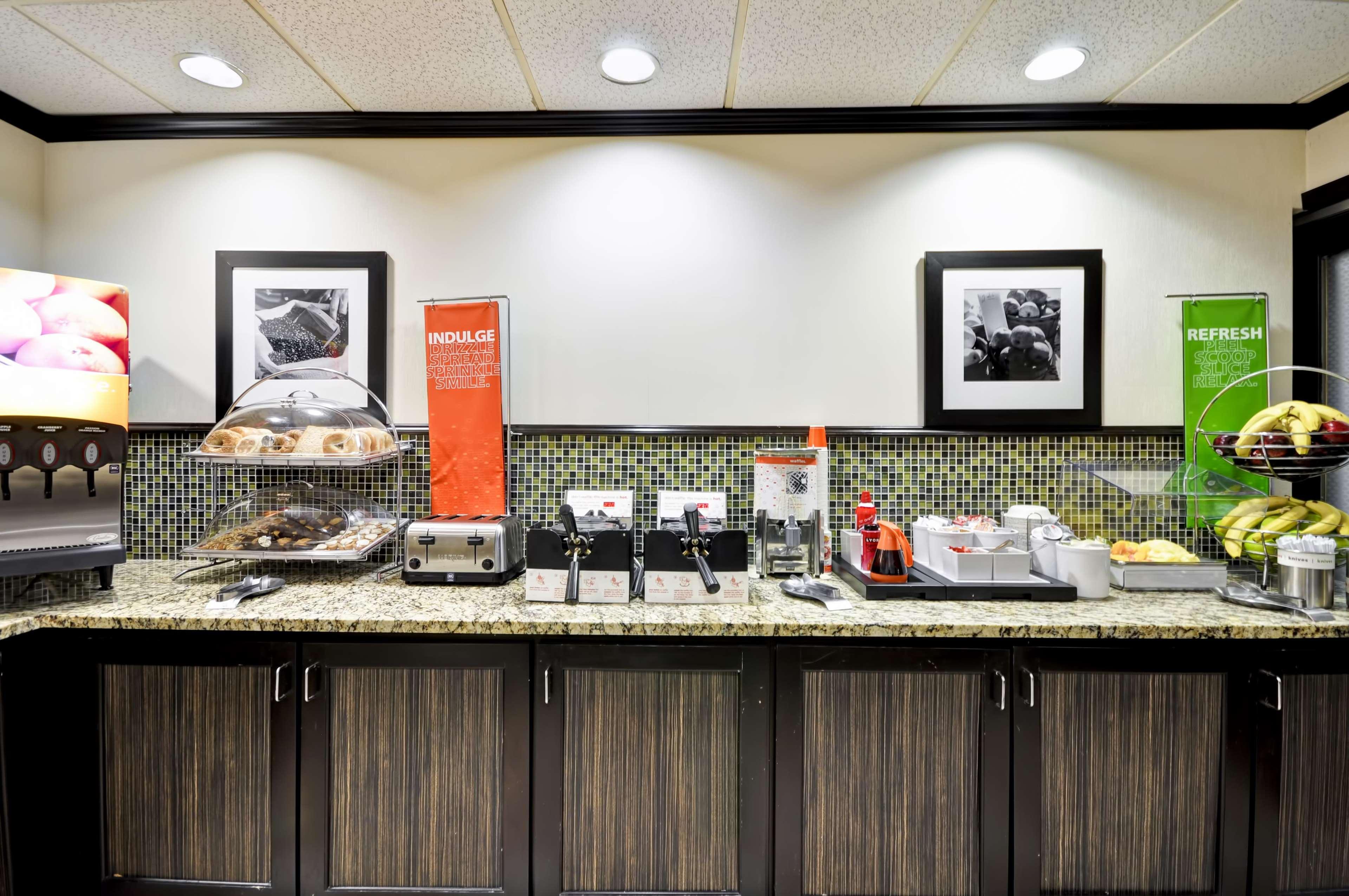 Hampton Inn Charleston-Historic District Екстер'єр фото