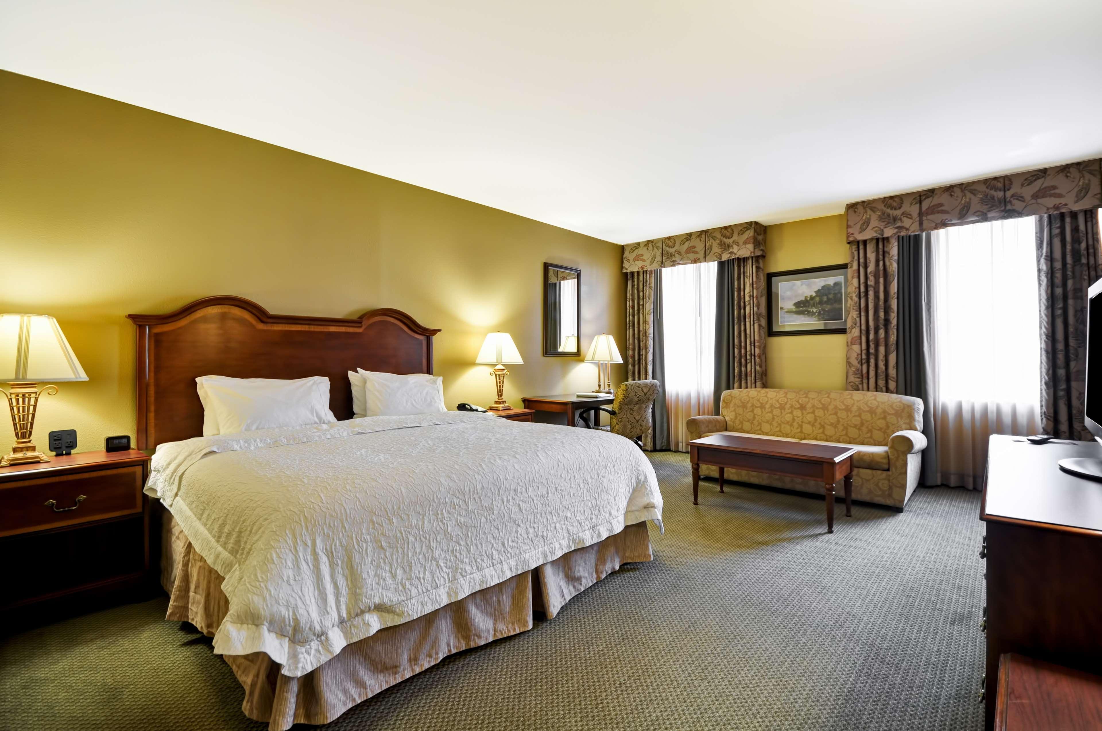 Hampton Inn Charleston-Historic District Екстер'єр фото