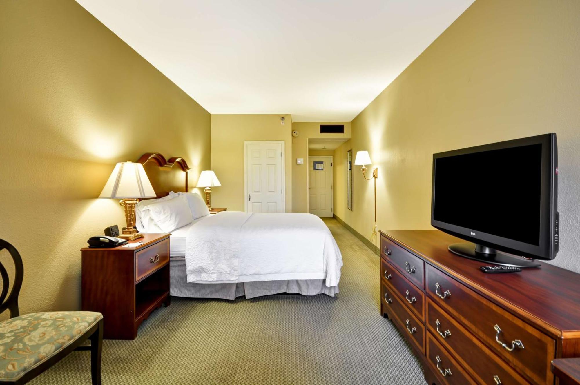 Hampton Inn Charleston-Historic District Екстер'єр фото
