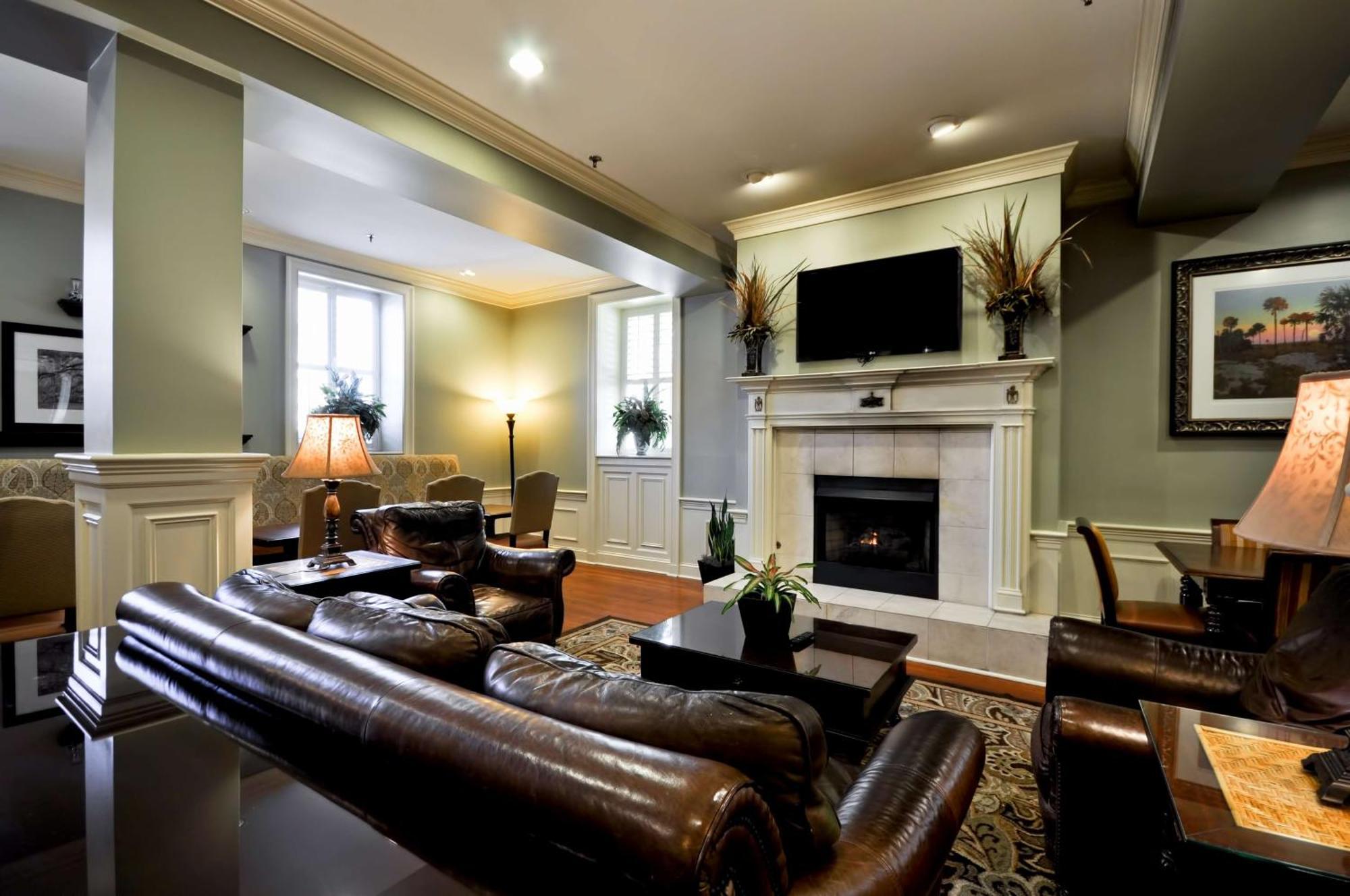 Hampton Inn Charleston-Historic District Екстер'єр фото