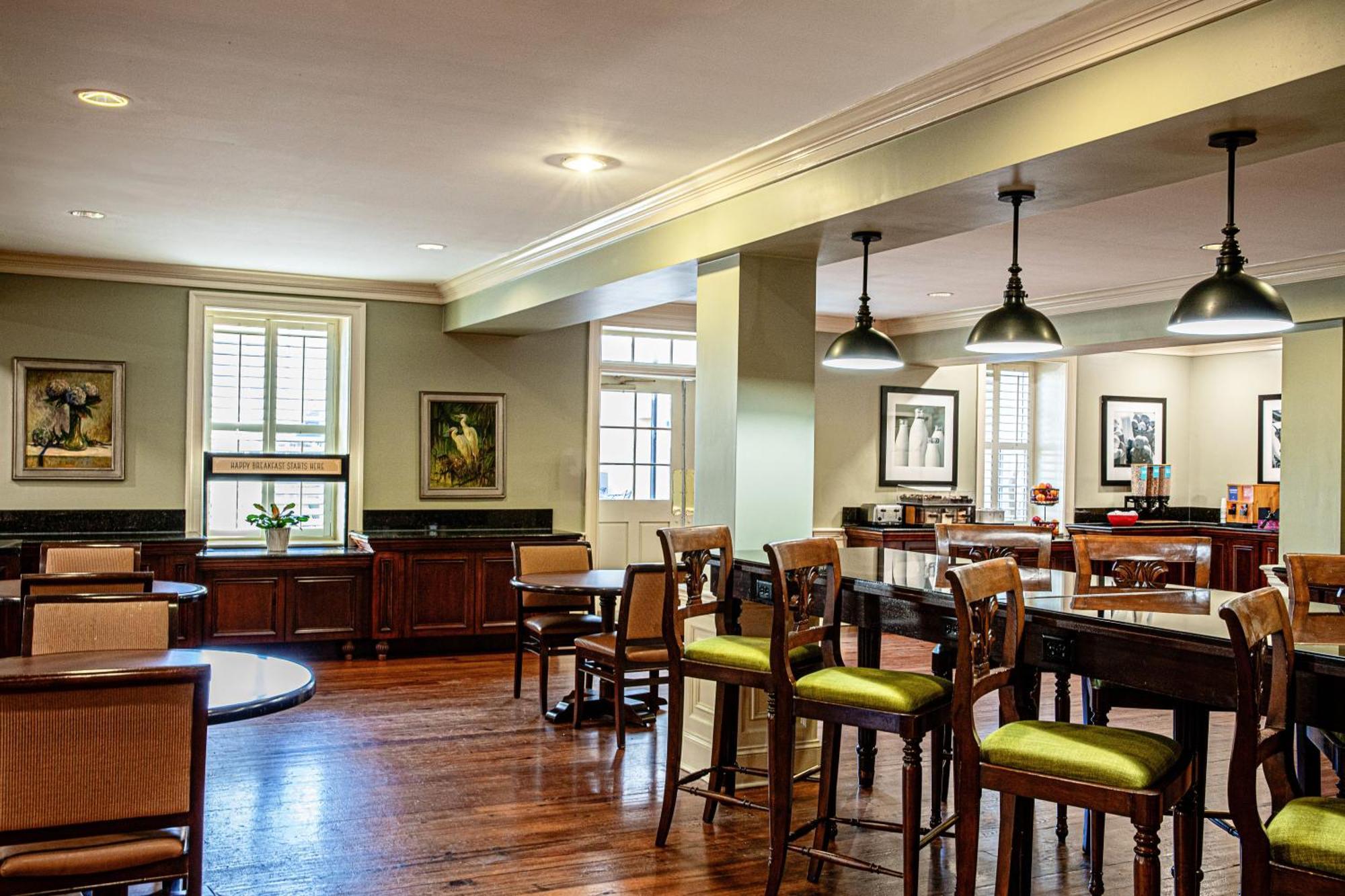 Hampton Inn Charleston-Historic District Екстер'єр фото