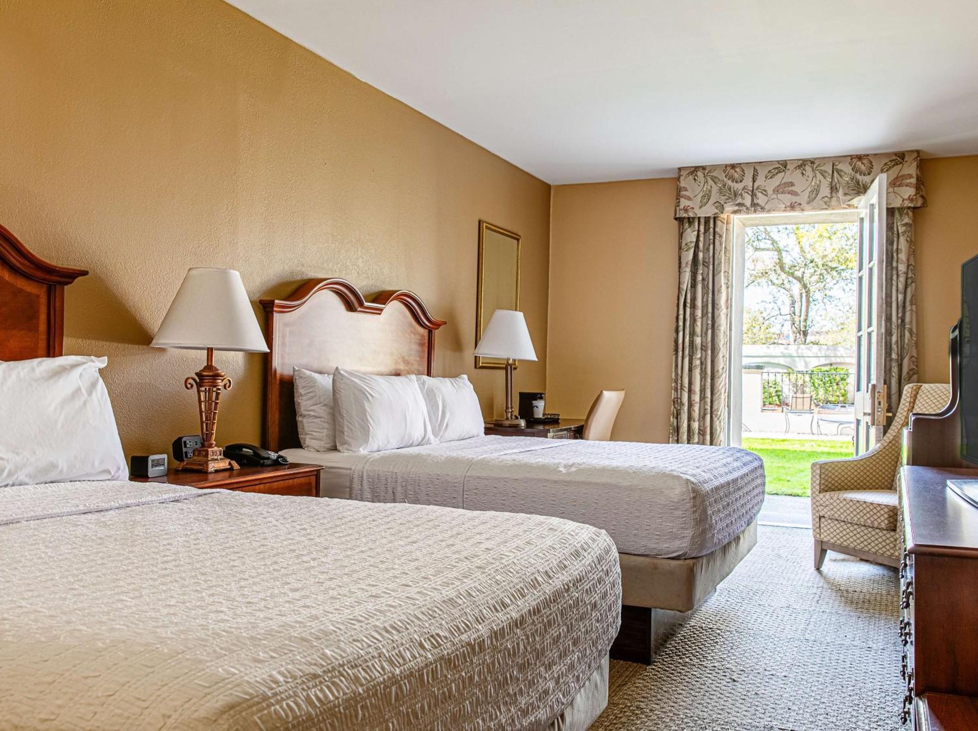 Hampton Inn Charleston-Historic District Екстер'єр фото